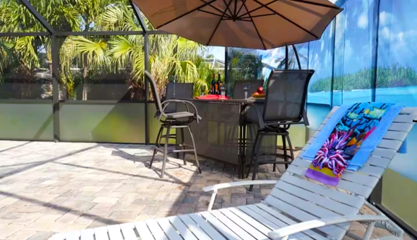 Cabana-Del-Sol-pool-home-with-fenced-yard-pool-lanai-5
